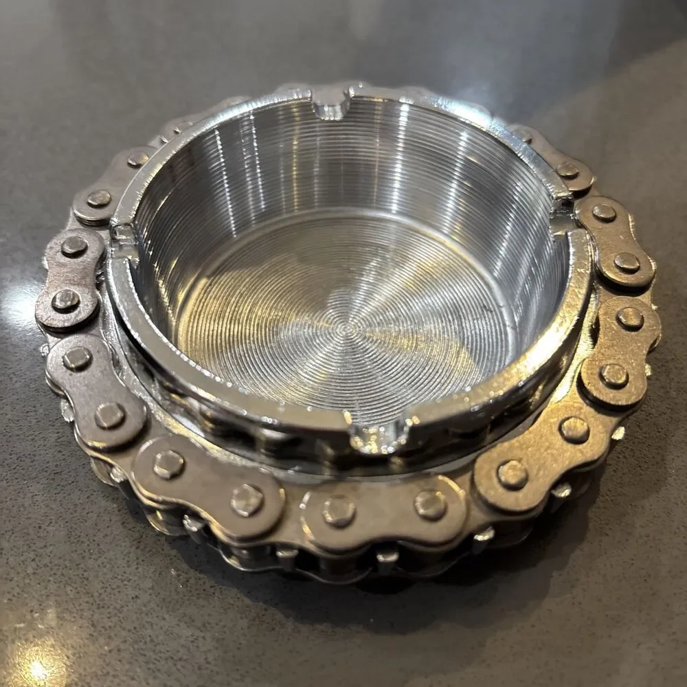 Metal Industrial Style Iron Motorcycle Bike Chain Ashtray Steampunk One Pc
